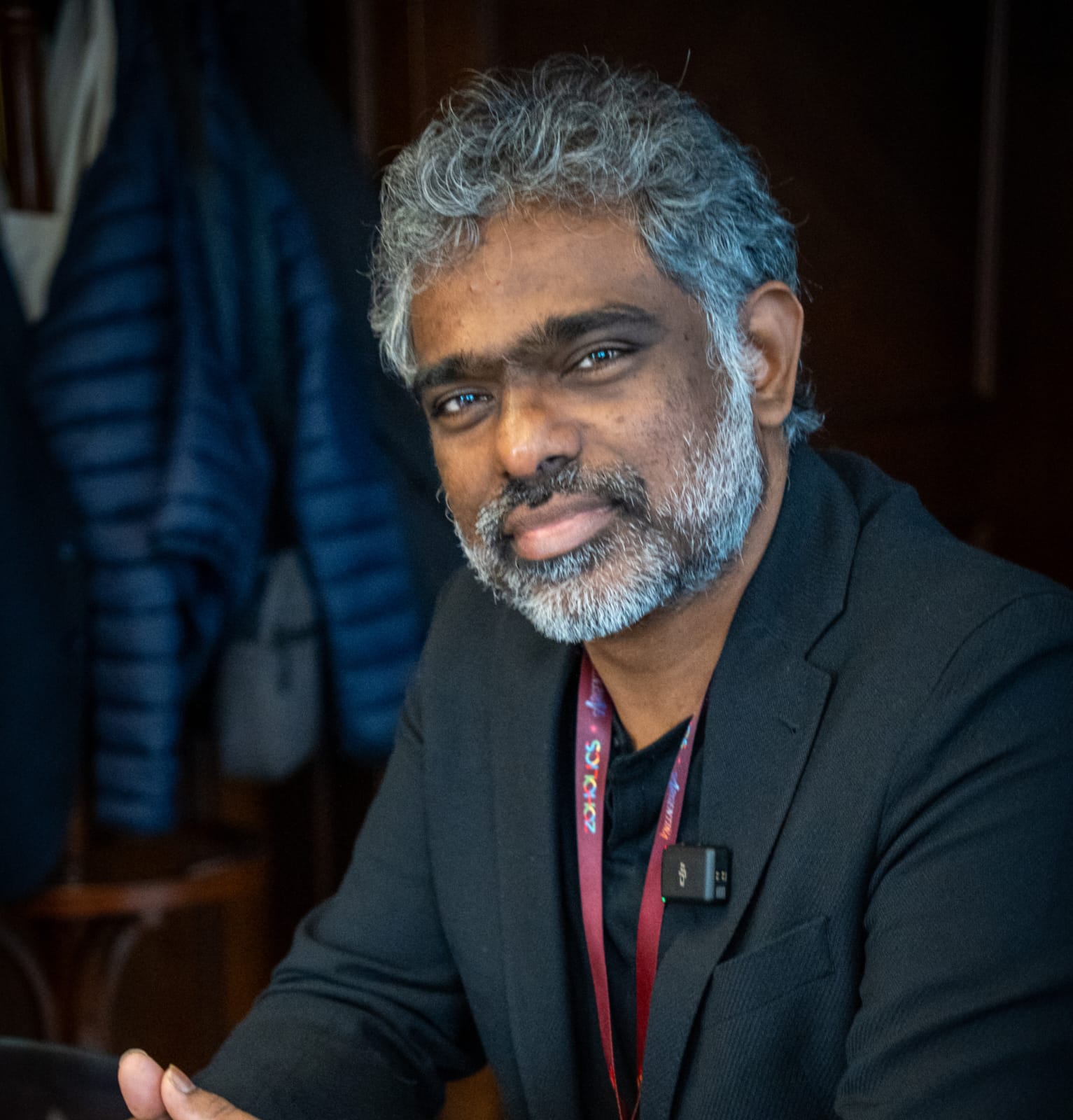 Raju Vegesna, Jefe Evangelista de Zoho. Raju Vegesna, Jefe Evangelista de Zoho.