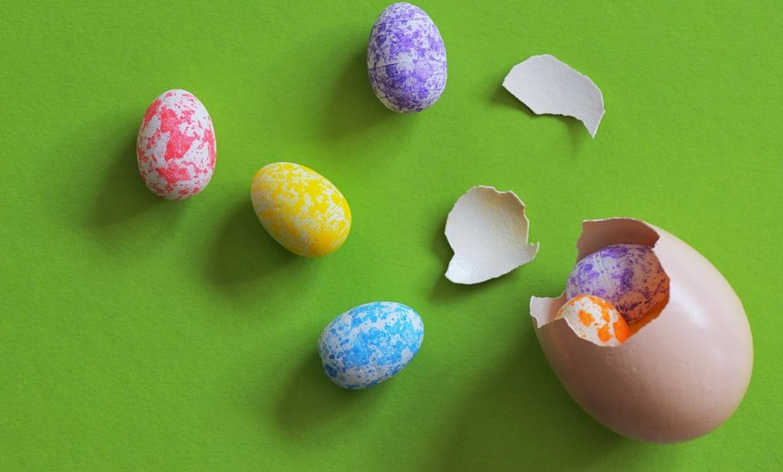 Cracked easter eggs symbolizing failed event management tactics